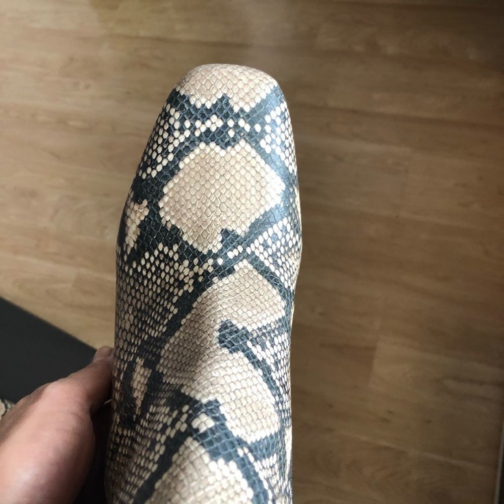 Vince Camuto "Dannia" Bootie Python Print Size 9 - image 7